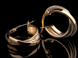 सिंपल लुक में भी ग्‍लैमर ला देंगे ये Hoop Earrings, ₹200 में Raksha Bandhan पर बेहतरीन हो जाएगा आपका लुक