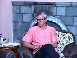 Omar Abdullah Calls Newspapers "Cowards" For Not Reporting House Arrest Omar Abdullah Calls Newspapers "Cowards" For Not Reporting House Arrest