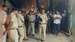 पटना में बीजेपी नेता सुरेंद्र केवट की गोली मारकर हत्या, तेजस्&zwj;वी ने फिर उठाए कानून-व्&zwj;यवस्&zwj;था पर सवाल