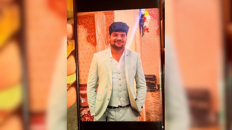 Delhi Crime : वाढदिवस साजरा करायला निघालेल्या तरुणाला रस्त्यातच संपवलं; क्षुल्लक वाद जीवावर बेतला