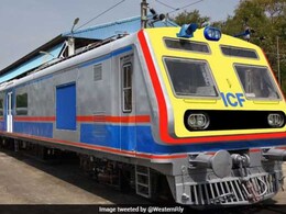 Mumbai News : मुंबईतील सर्वच लोकल होणार वातानुकुलीत, भाडेवाढही होणार नाही Mumbai News : मुंबईतील सर्वच लोकल होणार वातानुकुलीत, भाडेवाढही होणार नाही