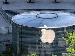 Apple Plans AI Comeback With Tabletop Robots, Life-Like Version Of Siri Apple Plans AI Comeback With Tabletop Robots, Life-Like Version Of Siri