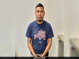 "Nice Shirt": US Border Patrol Mocks Arrested Migrant Wearing American Flag T-Shirt "Nice Shirt": US Border Patrol Mocks Arrested Migrant Wearing American Flag T-Shirt