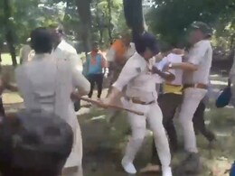 MP News: अतिक्रमण को हटाने गई वन विभाग की टीम के साथ मारपीट, 2 डिप्टी रेंजर और 3 वन रक्षक को आई चोटें MP News: अतिक्रमण को हटाने गई वन विभाग की टीम के साथ मारपीट, 2 डिप्टी रेंजर और 3 वन रक्षक को आई चोटें