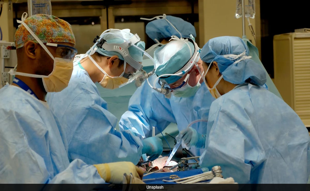 В новаторско медицинско постижение хирурзите в университета Дюк успешно са