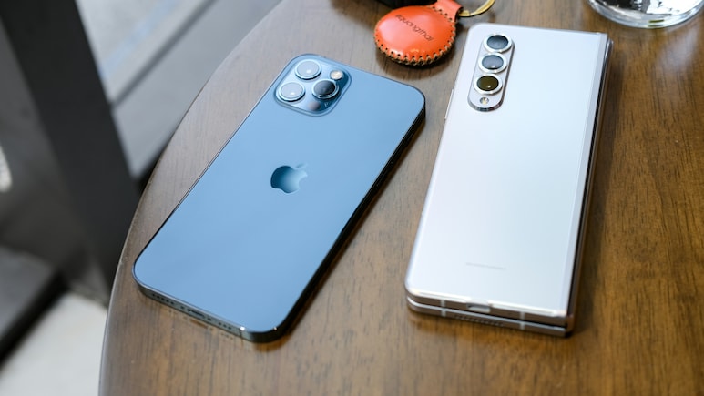 iPhone लें या Android? दोनों में सबसे बड़ा अंतर क्या है? जानिए आपके लिए कौन सा फोन है बेस्ट