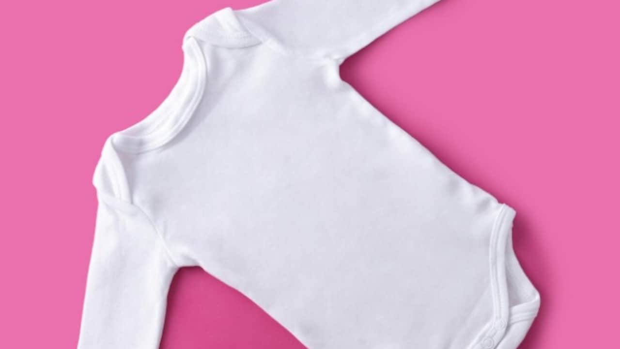 Essential Guide for Parents To Pick the Right Baby Bodysuit Material.