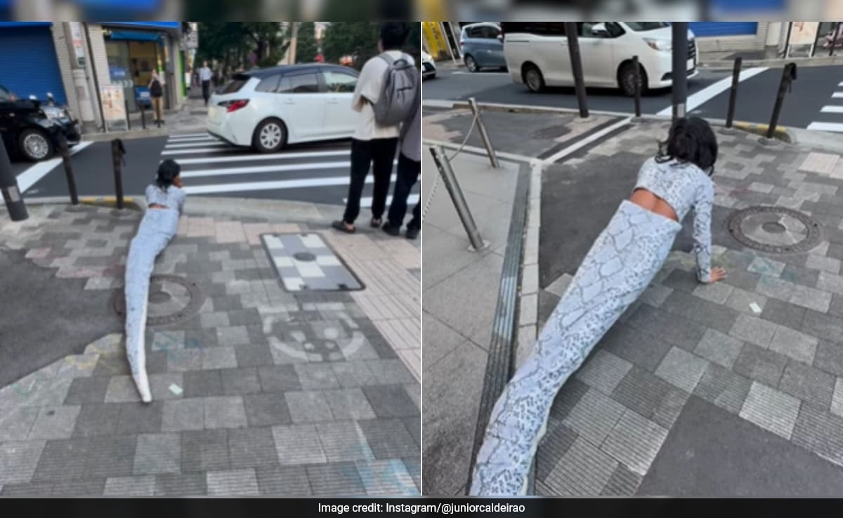 Вирусно видео показа бразилски влиятел облечен като гигантска змия пробивайки