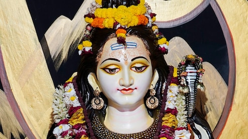 Sawan Somvar Vrat: पहली बार रखने जा रहे हैं सावन सोमवार व्रत, तो भूलकर भी ना खाएं ये चीजें