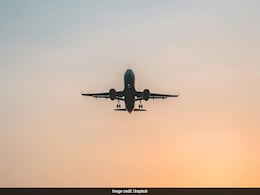 US Man Claims "Laptop Is Bomb", Forces Packed Flight To Make Emergency Landing US Man Claims "Laptop Is Bomb", Forces Packed Flight To Make Emergency Landing