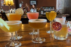 'Gora Uncle' Aka Jim French Brings Drinks With Desi Twist To America's Oregon Bar| Washington Watch 'Gora Uncle' Aka Jim French Brings Drinks With Desi Twist To America's Oregon Bar| Washington Watch