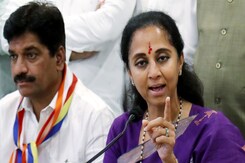 Supriya Sule Criticizes Fadnavis Over Hindi Priority in Maharashtra Supriya Sule Criticizes Fadnavis Over Hindi Priority in Maharashtra