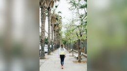 Walking 7,000 Steps Daily May Cut Dementia Risk By 38%: Study