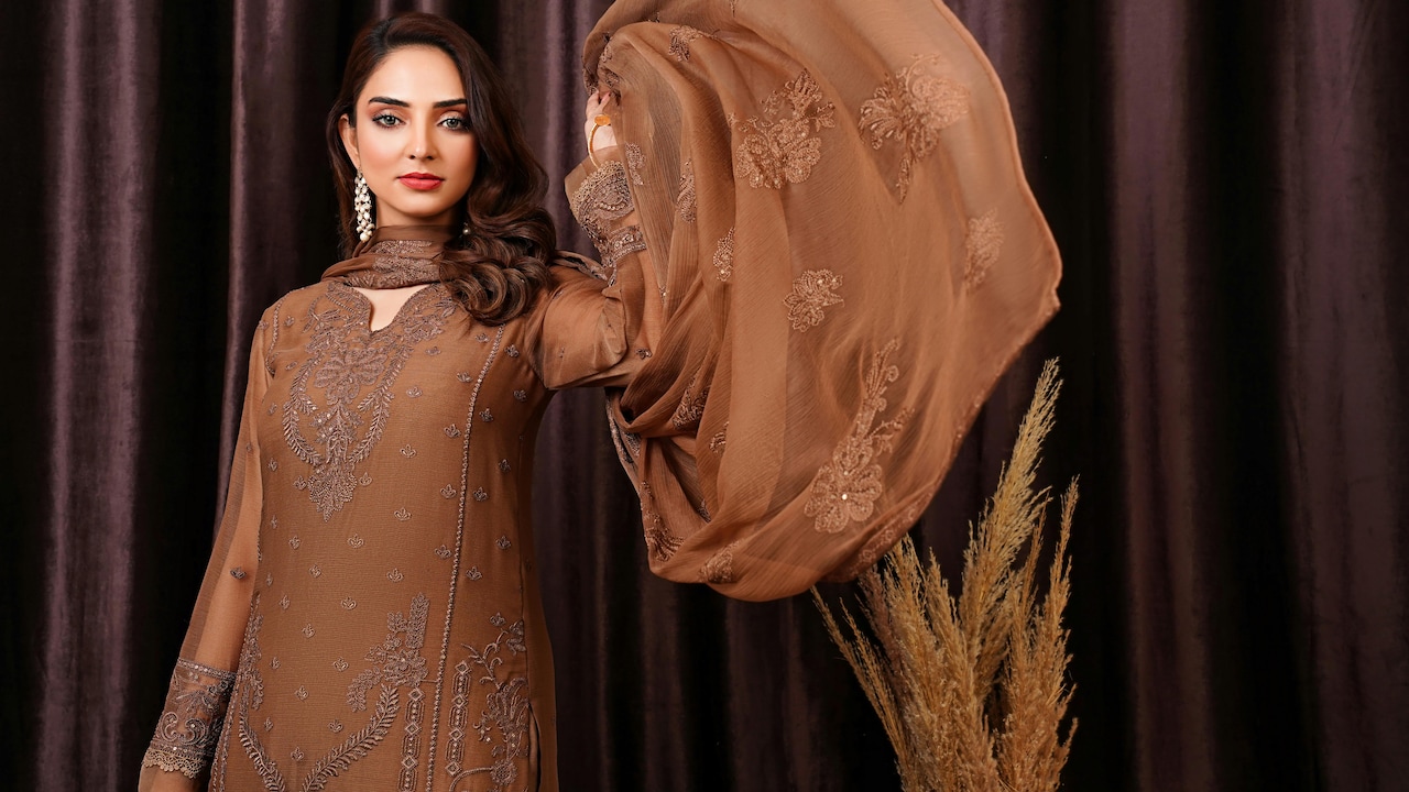 Celebrate Ethnic Week In Kurta Set Now At Up To 50% off During Amazons Beauty Sale