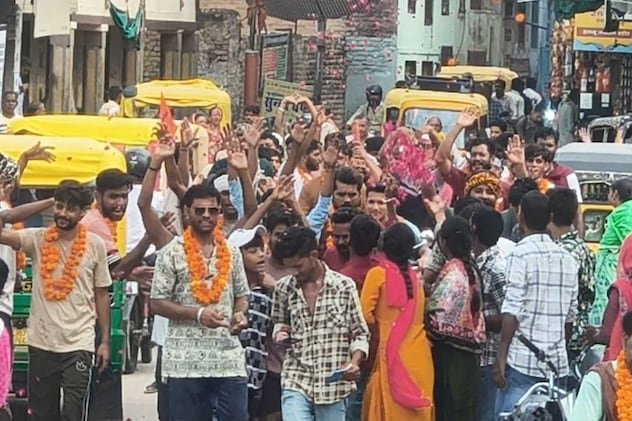 नाचते गाते शिवधाम पहुंचे कावड़िए नाचते गाते शिवधाम पहुंचे कावड़िए