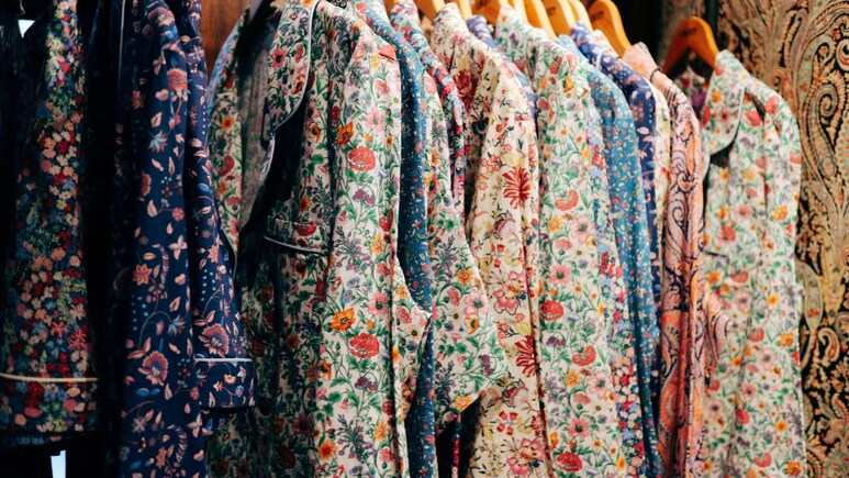 नहीं आ रही रात को नींद, करवट लेते-लेते हो गए हैं परेशान, तो बदल दें अपने Sleepwear, फिर देखें कमाल नहीं आ रही रात को नींद, करवट लेते-लेते हो गए हैं परेशान, तो बदल दें अपने Sleepwear, फिर देखें कमाल