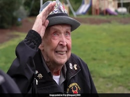 102-Year-Old World War II Veteran And TikTok Star 'Papa Jake' Larson Dies 102-Year-Old World War II Veteran And TikTok Star 'Papa Jake' Larson Dies