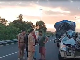 Video: Truck Drags Car For 1 Km On UP Highway, 2 Dead Video: Truck Drags Car For 1 Km On UP Highway, 2 Dead