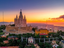 Top 6 Things To Do In Barcelona For First-Time Travellers Top 6 Things To Do In Barcelona For First-Time Travellers
