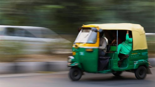 Viral Post Claims Bengaluru Auto Driver Extorted 2 Village Teens For Rs 2,400: 'Snatched Their Mobile'