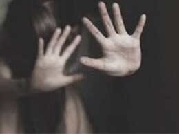 Churu: शिक्षक ने छात्रा से की अश्लील हरकत, बंद कमरे में बुलाकर उतारे कपड़े