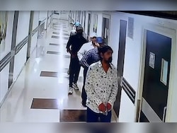 On Patna Hospital&#039;s CCTV: 5 Men With Guns, A Murderer Shot Dead In Hospital