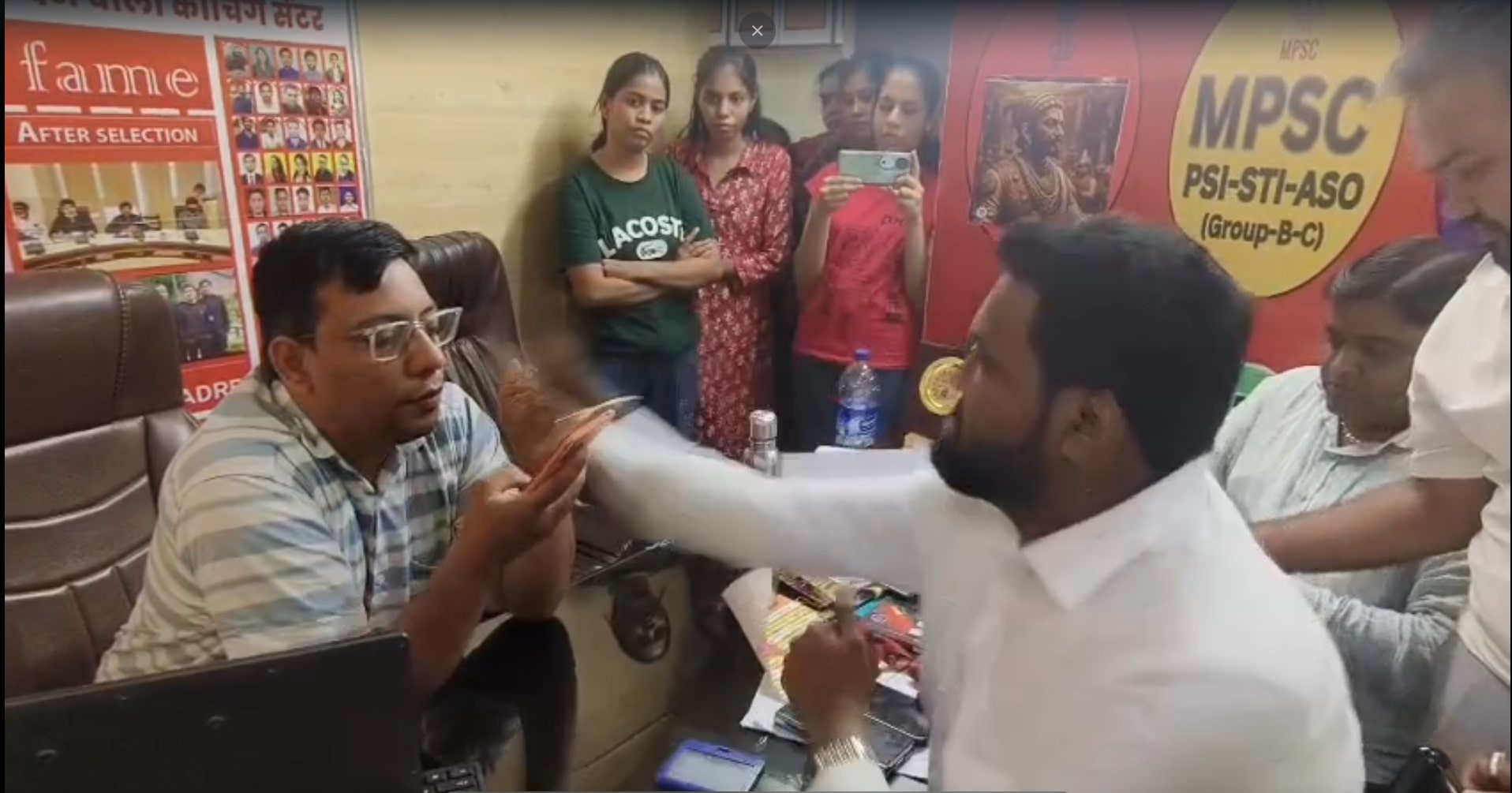 Raj Thackeray's MNS Continues Rampage, Assaults Mumbai Coaching Centre Head