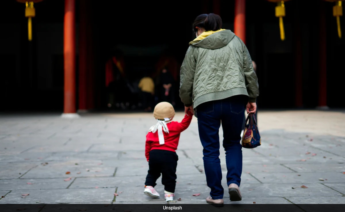 Китай някога известен със строгата си политика за едно дете