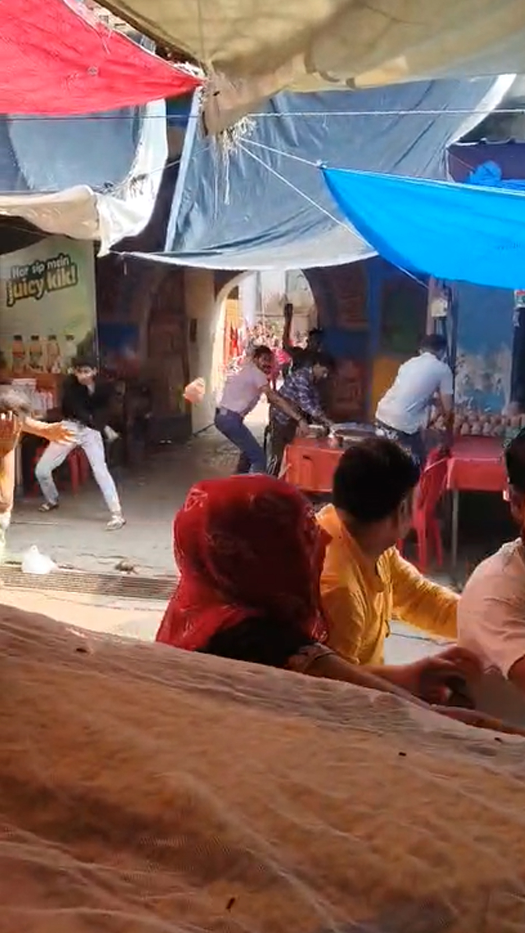 Battle Of Baghpat 2.0: Kulhads Fly As Mathura Lassi Sellers Fight On Street