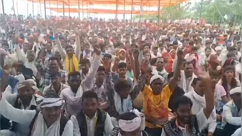 Bhil Pradesh: 'भील प्रदेश' बनाने की मांग को लेकर मानगढ़ धाम में जुटे हज़ारों आदिवासी, दोहराया अलग प्रदेश का संकल्प