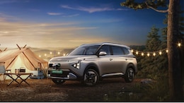 Kia Carens Clavis EV Variant-Wise Features And Price Revealed