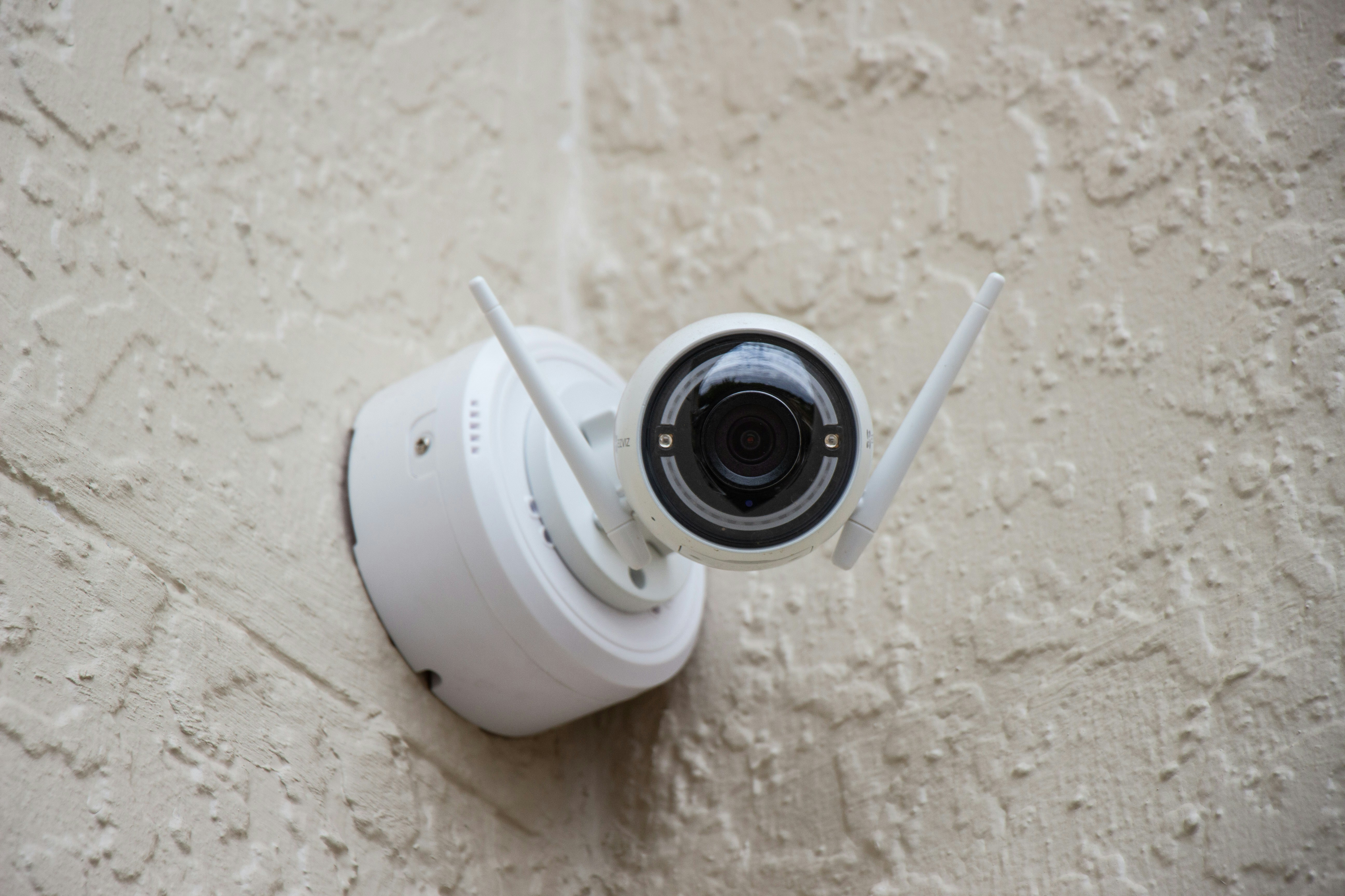 1500 रुपये से भी कम में पाएं Advanced Security Camera, स्मार्ट फीचर्स के साथ मिलेगी कम कीमत, ज्यादा सुरक्षा 1500 रुपये से भी कम में पाएं Advanced Security Camera, स्मार्ट फीचर्स के साथ मिलेगी कम कीमत, ज्यादा सुरक्षा