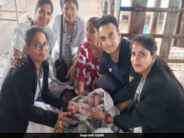 Internet Hails Army Doctor For Delivering Baby At Jhansi Railway Station: See Pics Internet Hails Army Doctor For Delivering Baby At Jhansi Railway Station: See Pics