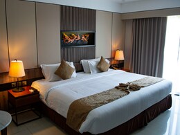 Ever Wondered Why Hotel Bedsheets Are Always White? Here Are 6 Reasons