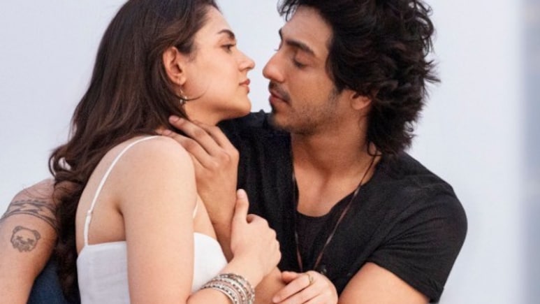 Saiyaara box office collection day 1: सैयारा ने चटाई सनी देओल की जाट को धूल, की इतने करोड़ रुपये की ओपनिंग Saiyaara box office collection day 1: सैयारा ने चटाई सनी देओल की जाट को धूल, की इतने करोड़ रुपये की ओपनिंग