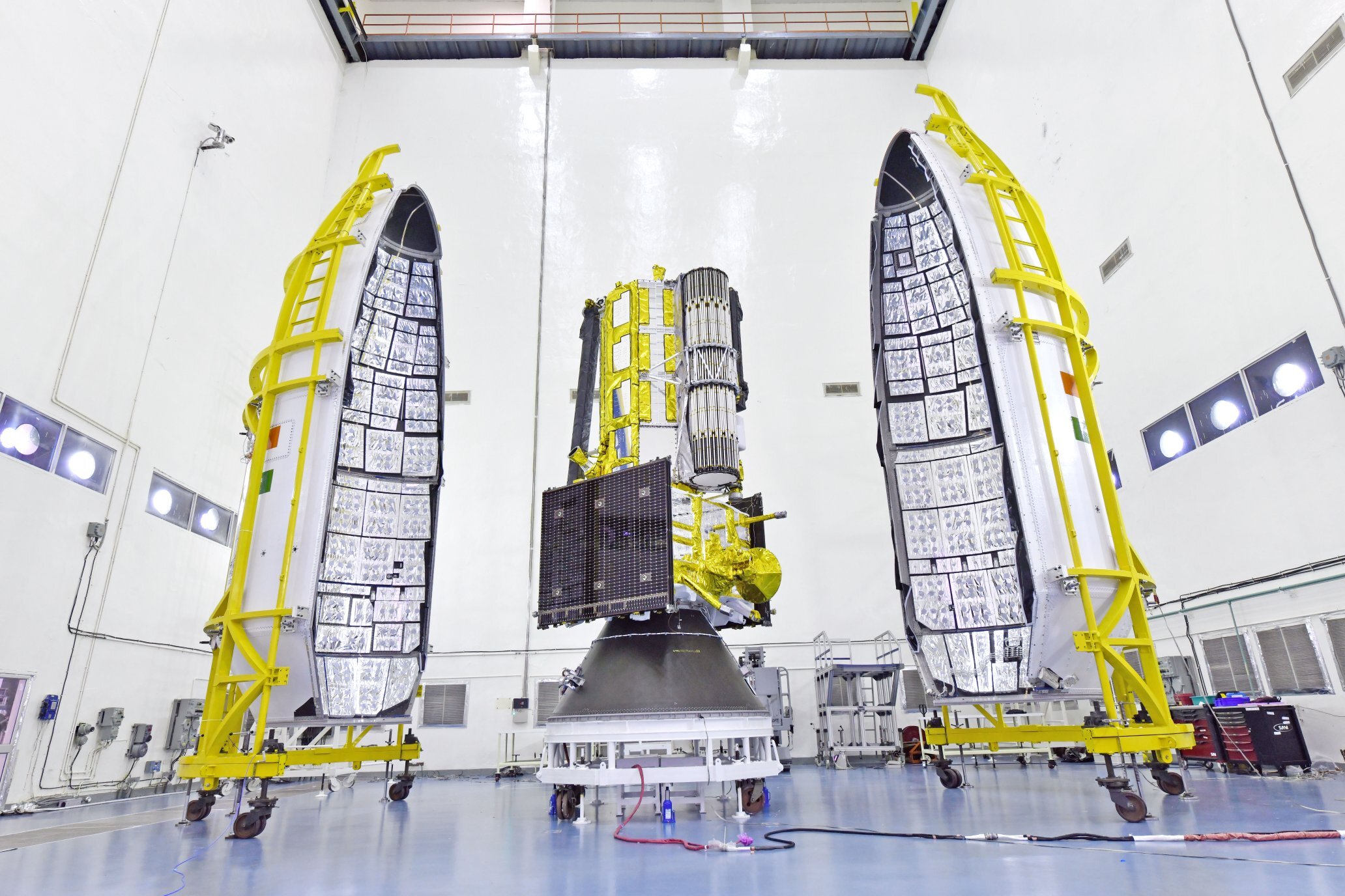 ISRO-NASA के सबसे बड़े मिशन की लॉन्चिंग आज, जानें NISAR सैटेलाइट कैसे साबित होगा वरदान