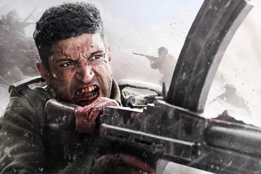 Farhan Akhtar Shot In Minus 10 Degrees Celsius In Ladakh For <i>120 Bahadur</i>