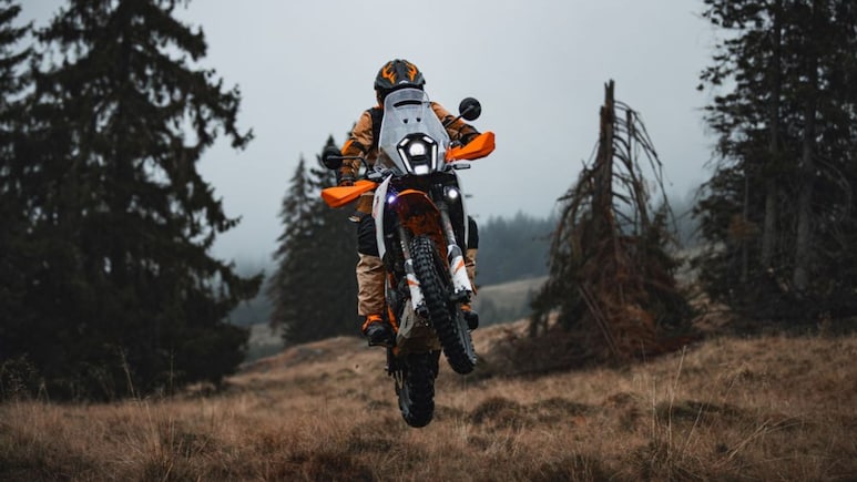 2025 KTM 390 Adventure X Plus Arrives At Dealership; Check Pics 2025 KTM 390 Adventure X Plus Arrives At Dealership; Check Pics