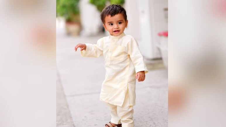 Rakhi पर अपने बच्चों को इन खूबसूरत Outfits से सजाएं, कम कीमत में मिलेगी शानदार क्वालिटी Rakhi पर अपने बच्चों को इन खूबसूरत Outfits से सजाएं, कम कीमत में मिलेगी शानदार क्वालिटी