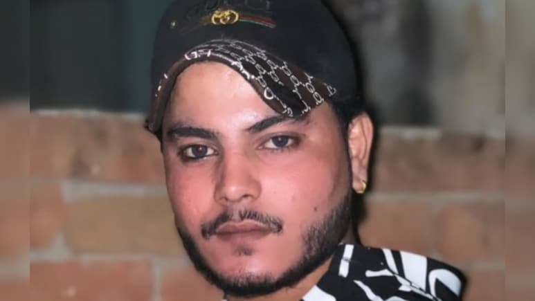 Jaipur: विपिन मर्डर केस का मुख्य आरोपी अनस गिरफ्तार, पुलिस मुठभेड़ में पैर में लगी गोली Jaipur: विपिन मर्डर केस का मुख्य आरोपी अनस गिरफ्तार, पुलिस मुठभेड़ में पैर में लगी गोली