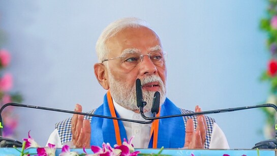 Bihar रैली में प्रधानमंत्री मोदी के साथ मंच साझा करते राजद के दो विधायक, चर्चा का विषय 3 पीएम मोदी 18 जुलाई को जाएंगे बिहार, 28 दिन में दूसरा दौरा, 7196 करोड़ की परियोजनाओं का देंगे तोहफा | pm modi to visit bihar on 18 July, will gift projects worth 7196 cr