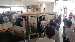 Road Accident News: धान लगाने जा रहे थे मजदूर, अचानक पलट गई पिकअप, 25 से अधिक घायल