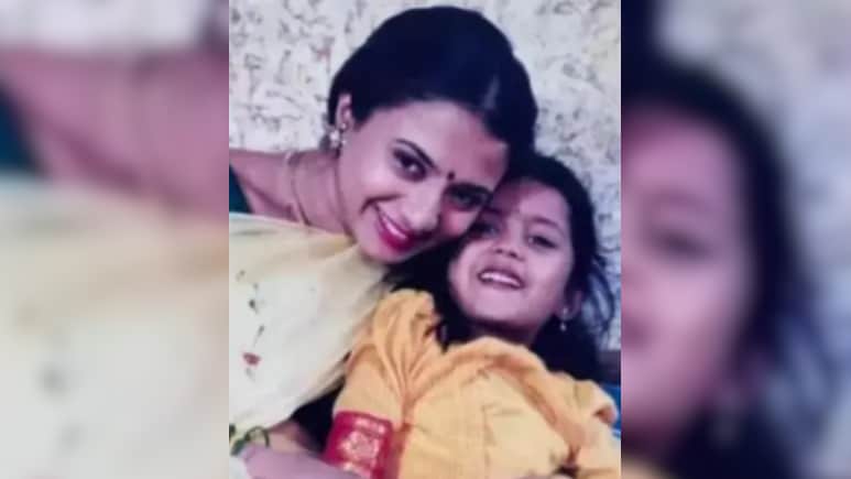 32 फिल्मों में काम कर 15 की उम्र में इंडस्ट्री को बोला बाय-बाय, पांच बार फेल होकर फिर बनी आईएस ऑफिसर...कौन है ये बच्ची? 32 फिल्मों में काम कर 15 की उम्र में इंडस्ट्री को बोला बाय-बाय, पांच बार फेल होकर फिर बनी आईएस ऑफिसर...कौन है ये बच्ची?