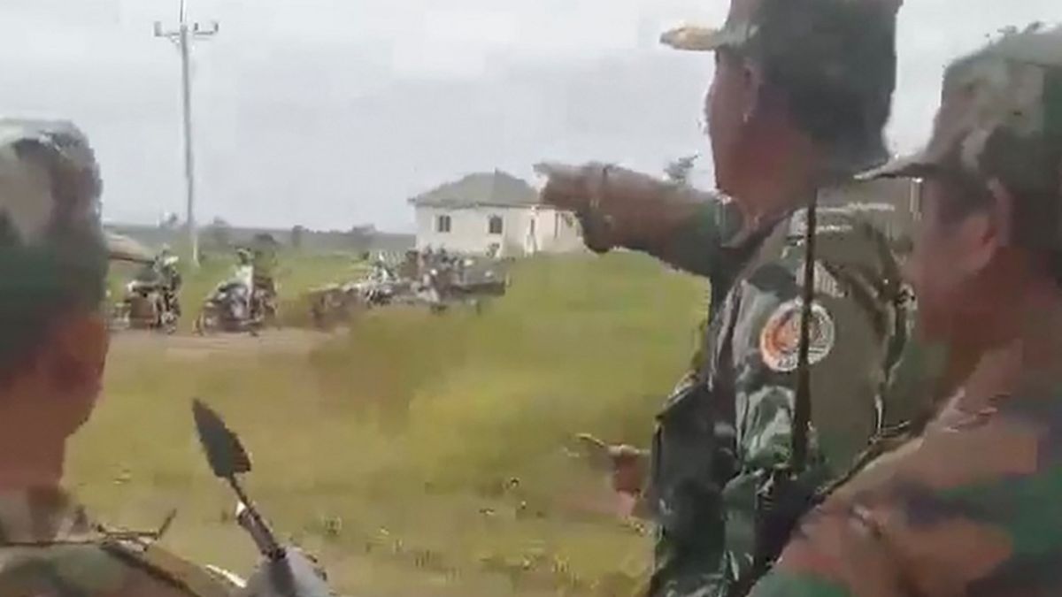 Thailand, Cambodia Clash With Jets, Rockets, Artillery In Deadly Border Row