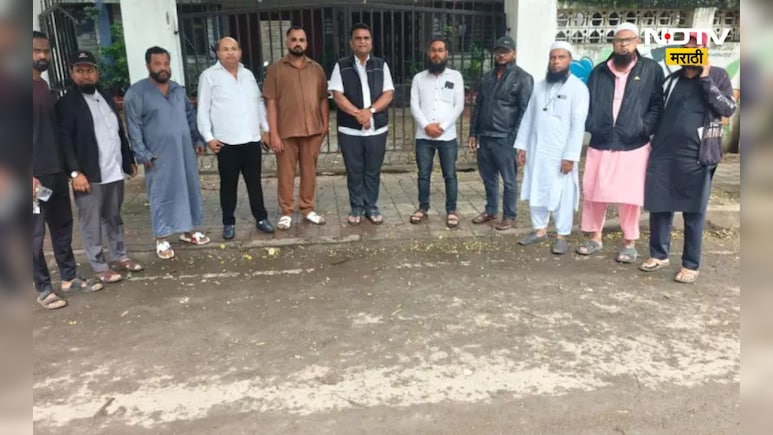 Pune News: मुस्लिम माजी सैनिकाच्या कुटुंबावर दहशत माजवण्याचा प्रयत्न, दहशत निर्माण करणारे कोण? Pune News: मुस्लिम माजी सैनिकाच्या कुटुंबावर दहशत माजवण्याचा प्रयत्न, दहशत निर्माण करणारे कोण?