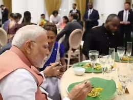 Sohari Leaf: PM Modi ने सोहारी के पत्ते पर खाया खाना, जानिए किस तरह भारतीय विरासत का कैरिबियन प्रतीक है ये पत्ता और इसका सांस्कृतिक महत्व Sohari Leaf: PM Modi ने सोहारी के पत्ते पर खाया खाना, जानिए किस तरह भारतीय विरासत का कैरिबियन प्रतीक है ये पत्ता और इसका सांस्कृतिक महत्व