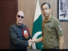 British YouTuber Travels To Pakistan To Recover Stolen AirPods After Losing Them In Dubai British YouTuber Travels To Pakistan To Recover Stolen AirPods After Losing Them In Dubai