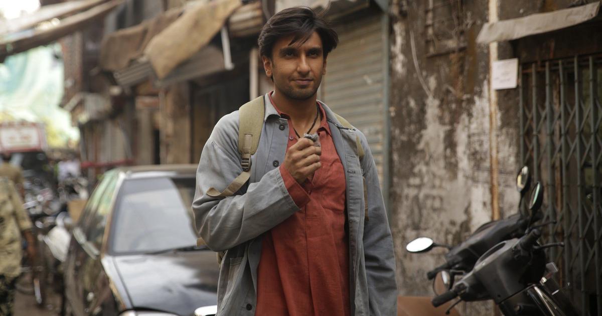 Ranveer Singh played a slum dweller in Gully Boy Ranveer Singh played a slum dweller in Gully Boy