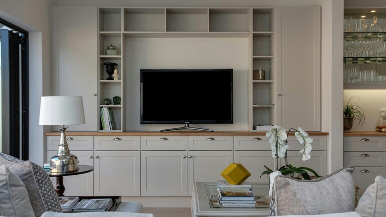 आपके Living Room की शान बढ़ाएगी ये Stylish और Modern TV Cabinet, खरीदें इन्हें भारी छूट में! आपके Living Room की शान बढ़ाएगी ये Stylish और Modern TV Cabinet, खरीदें इन्हें भारी छूट में!