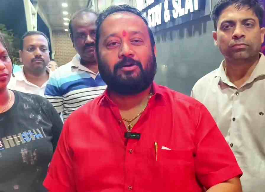 कल्याण में MNS नेता का हंगामा, गेमिंग जोन कर्मचारी को थप्पड़ मारते हुए दी धमकी